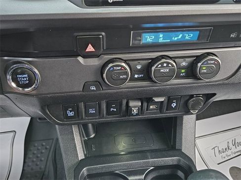 Used 2022 Toyota Tacoma TRD Off-Road w/ Technology Package image 19