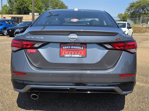 New 2025 Nissan Sentra SR image 4
