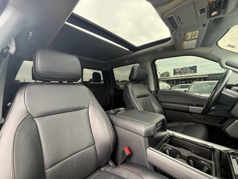 Used 2023 Ford F250 Lariat w/ Lariat Ultimate Package AWD/4WD image 25