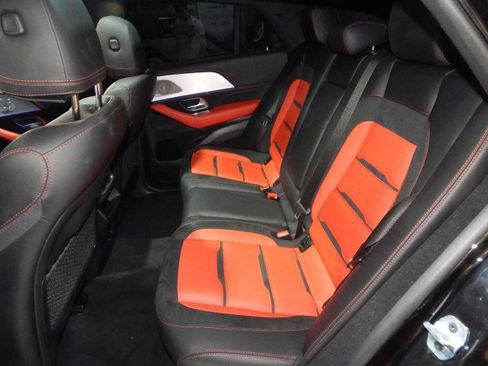 Used 2024 Mercedes-Benz GLE 53 AMG 4MATIC Coupe w/ Driver Assistance Package image 38