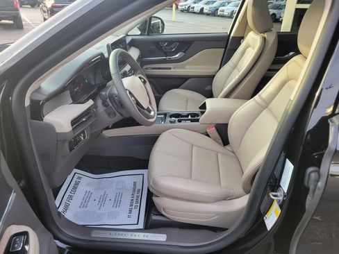 Certified 2024 Lincoln Corsair AWD w/ Equipment Group 101A image 5