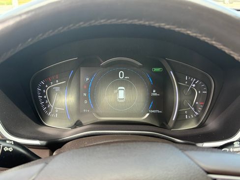 Used 2020 Hyundai Santa Fe Limited FWD image 23