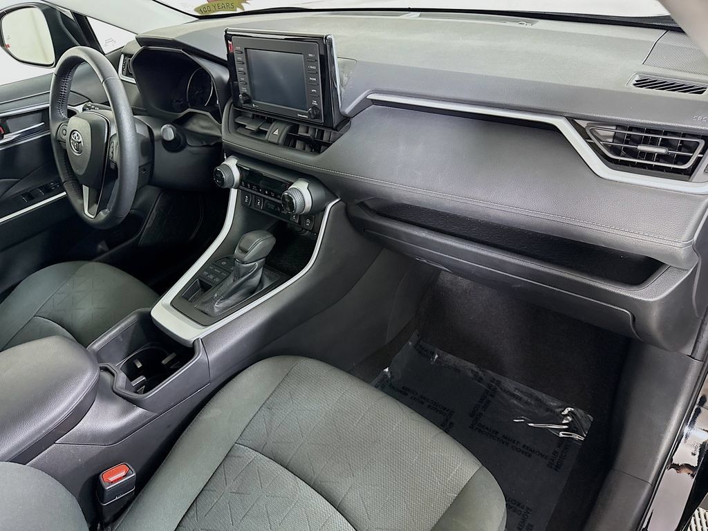 Certified 2022 Toyota RAV4 XLE w/ Convenience Package AWD/4WD image 32