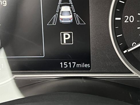 Certified 2025 Nissan Versa SR w/ Trunk Package image 13