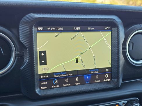 Used 2023 Jeep Wrangler Unlimited Sahara w/ Cold Weather Group AWD/4WD image 35