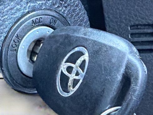 Used 2022 Toyota Tacoma SR5 image 33