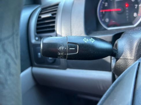 Used 2011 Honda CR-V LX image 18