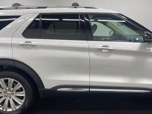 Used 2020 Ford Explorer Limited w/ Class III Trailer Tow Package AWD/4WD image 22