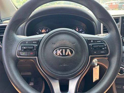 Used 2019 Kia Sportage LX AWD/4WD image 20