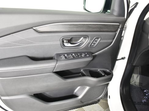 Certified 2026 Honda Pilot Touring image 36