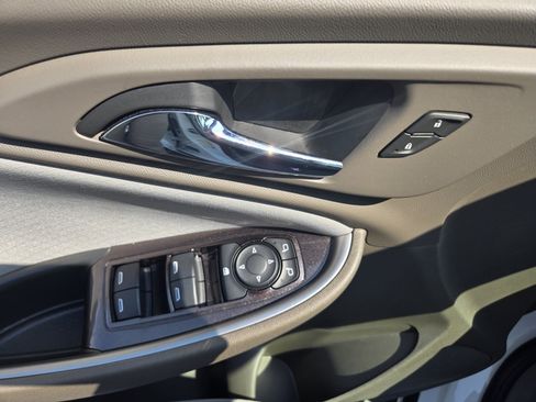 Used 2022 Chevrolet Malibu LS FWD image 12
