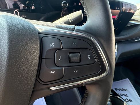 Used 2025 Buick Envista Sport Touring w/ Convenience I Package FWD image 22