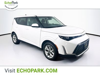 Used 2024 Kia Soul LX w/ Option Group 015