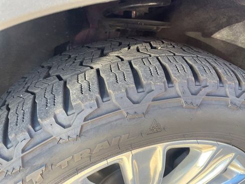 Used 2021 Ford Explorer Limited w/ Hybrid Equipment Group 310A image 29