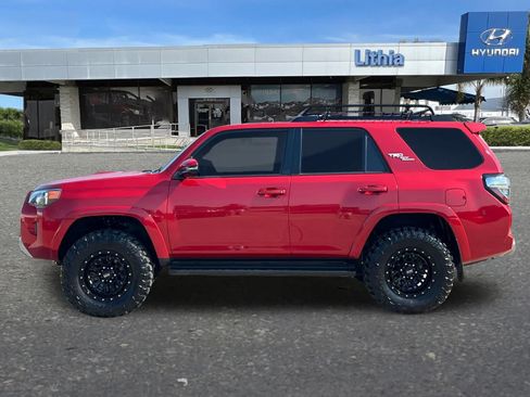 Used 2023 Toyota 4Runner TRD Off-Road Premium AWD/4WD image 6
