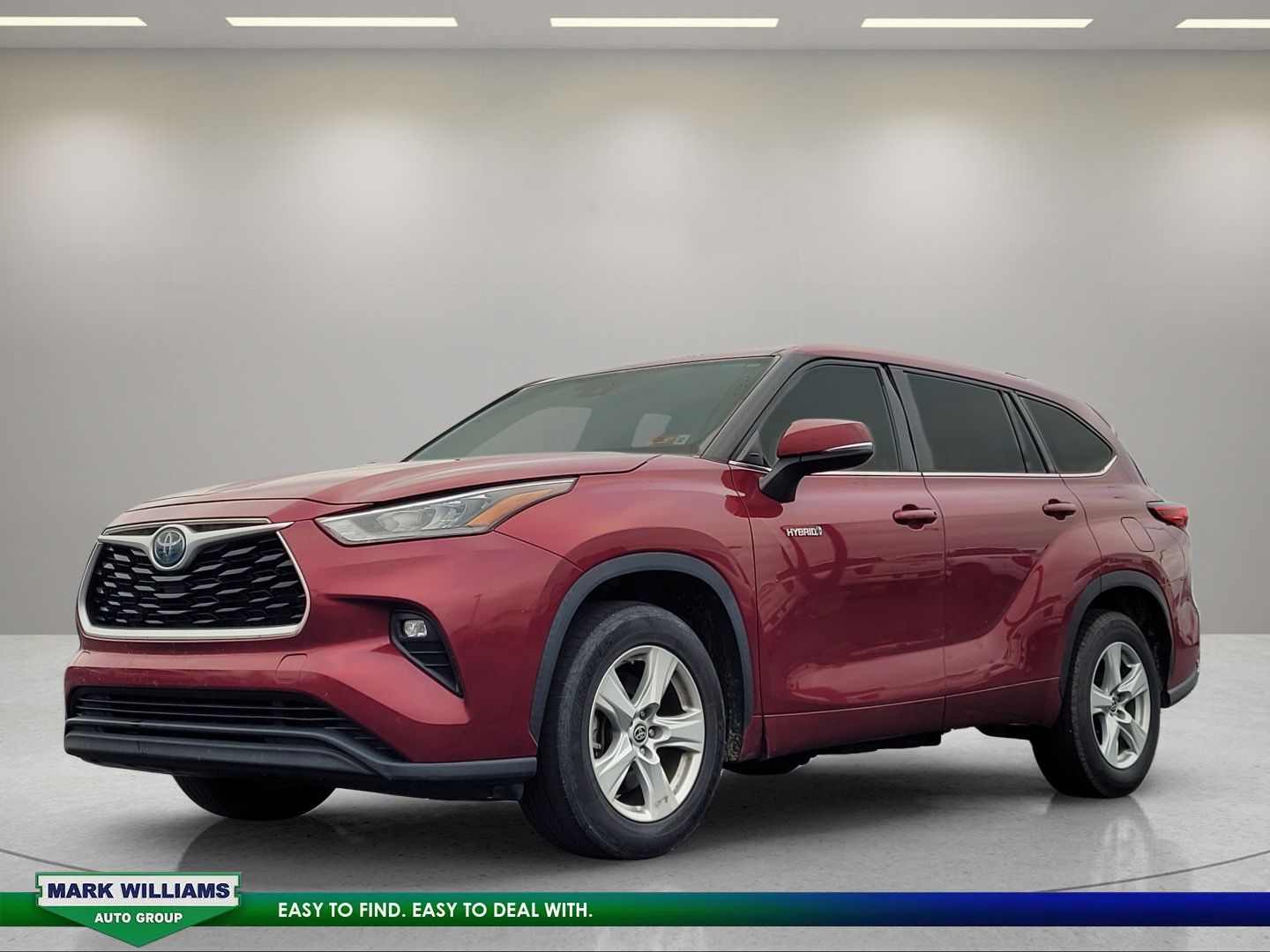Used 2020 Toyota Highlander LE FWD image 8