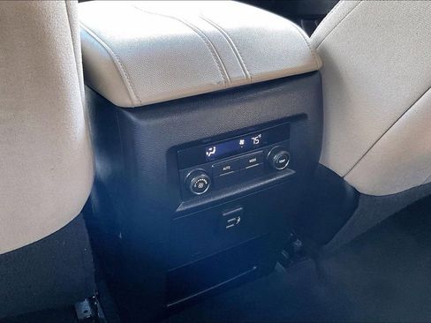 Used 2023 Chevrolet Traverse LS FWD image 35