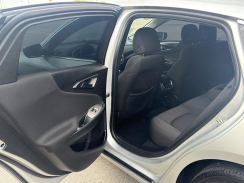 Used 2021 Chevrolet Malibu LT image 33