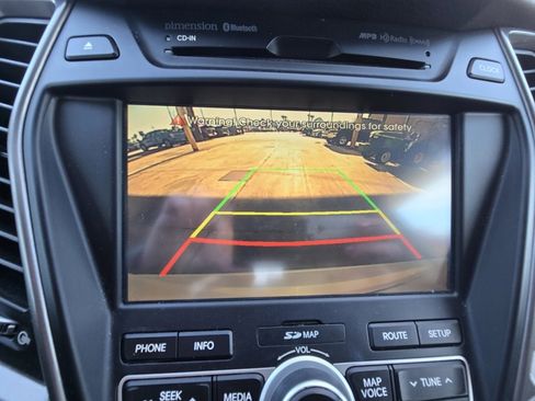 Used 2016 Hyundai Santa Fe SE w/ Option Group 03 image 18