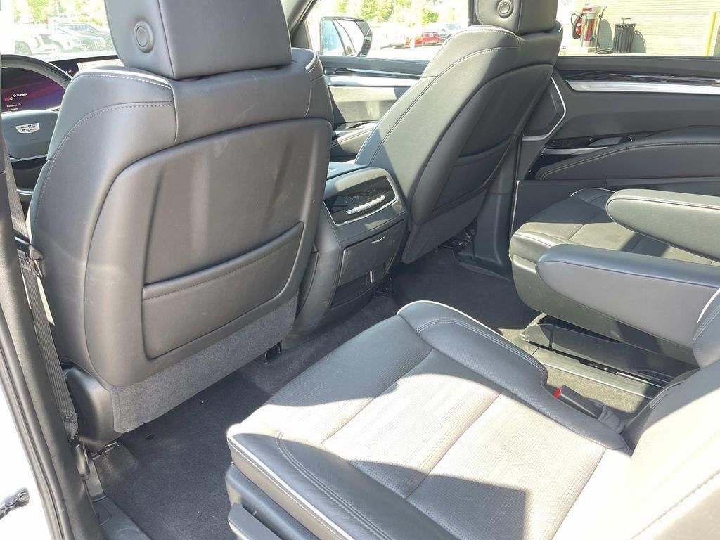 Certified 2025 Cadillac Escalade Sport AWD/4WD image 19