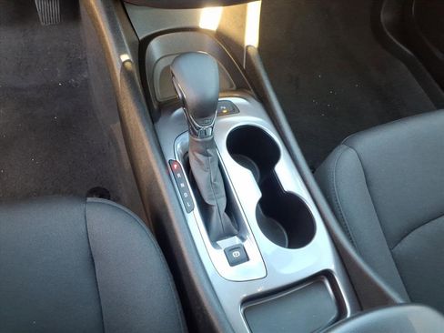 Used 2024 Chevrolet Malibu LS image 27