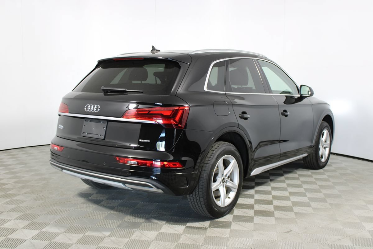 Used 2023 Audi Q5 2.0T Premium w/ Convenience Package AWD/4WD image 47