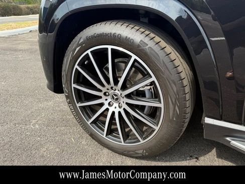 Certified 2025 Mercedes-Benz GLS 580 4MATIC image 12