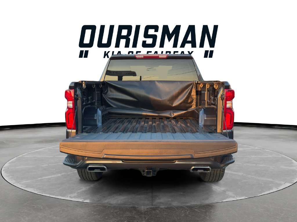 Used 2022 Chevrolet Silverado 1500 RST w/ LPO, Blackout Package AWD/4WD image 11