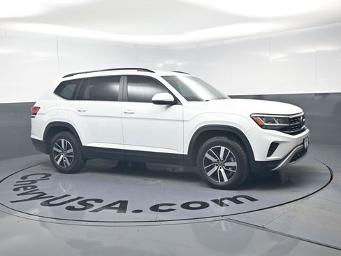 Used 2021 Volkswagen Atlas SE AWD/4WD image 2