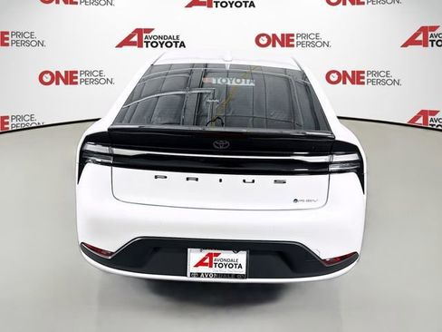 Certified 2025 Toyota Prius Plug-In Hybrid FWD image 6