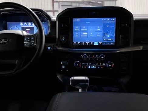Used 2025 Ford F150 Lariat AWD/4WD image 16