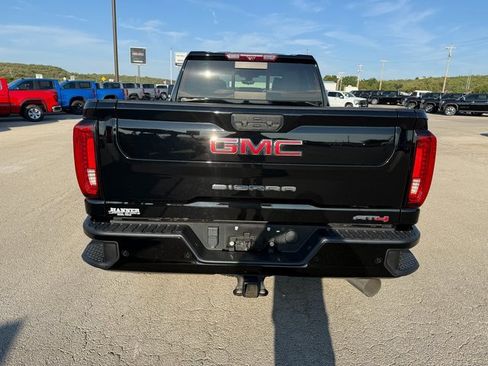 Used 2022 GMC Sierra 2500 AT4 w/ AT4 Premium Plus Package image 5