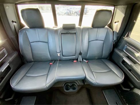 Used 2018 RAM 1500 Limited image 29