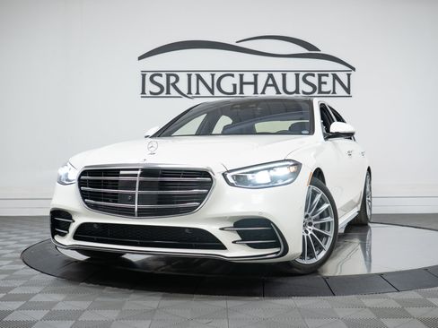 Certified 2022 Mercedes-Benz S 500 4MATIC w/ AMG Line Package image 26