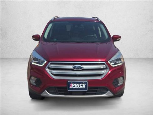 Used 2019 Ford Escape Titanium FWD image 2