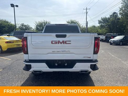 Used 2024 GMC Sierra 1500 AT4 w/ AT4 Preferred Package AWD/4WD image 3