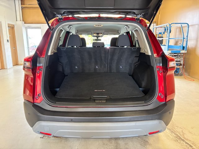 Certified 2023 Nissan Rogue SV AWD/4WD image 22