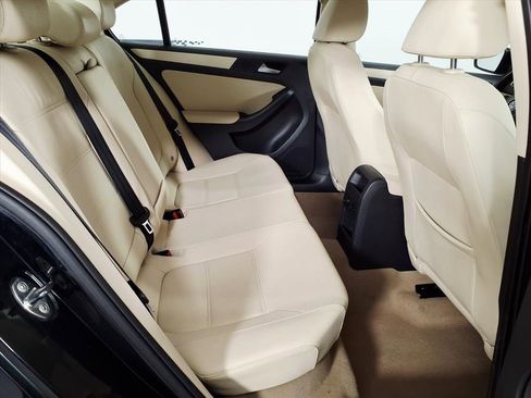 Used 2012 Volkswagen Jetta SE image 22