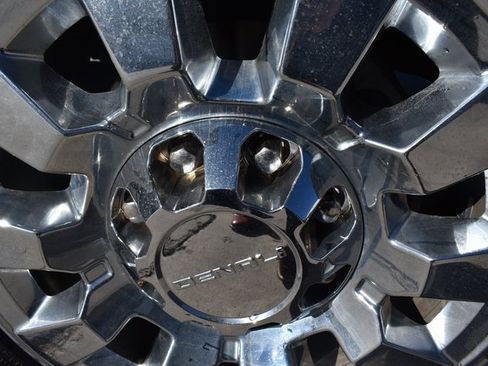 Used 2018 GMC Sierra 2500 Denali w/ Duramax Plus Package image 14