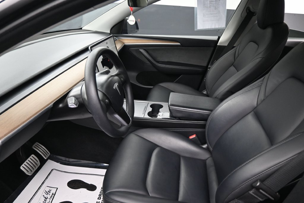 Used 2023 Tesla Model Y Performance AWD/4WD image 21