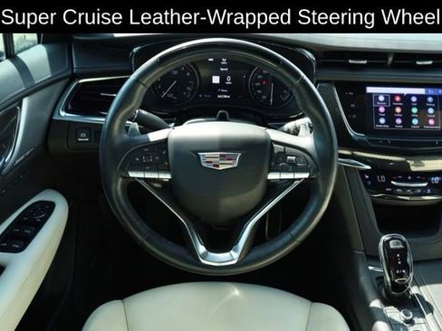 Used 2022 Cadillac XT6 Sport w/ Technology Package image 15