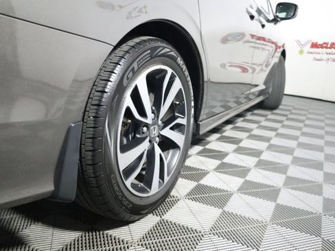 Used 2018 Honda Odyssey Elite image 8