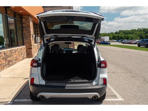 Used 2025 Ford Escape Platinum AWD/4WD image 30