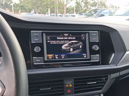 Certified 2024 Volkswagen Jetta Sport FWD image 21