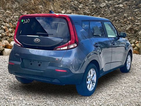 Used 2021 Kia Soul S FWD image 2