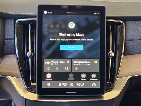 New 2026 Volvo XC90 T8 Plus image 18