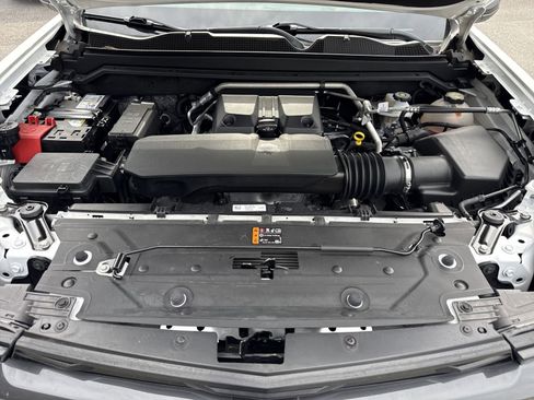 Used 2024 Chevrolet Colorado LT RWD image 27