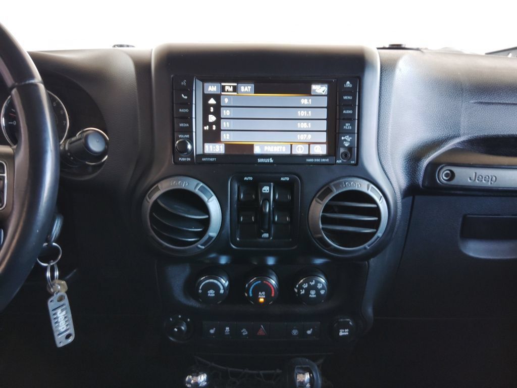Used 2017 Jeep Wrangler Unlimited Sport AWD/4WD image 28