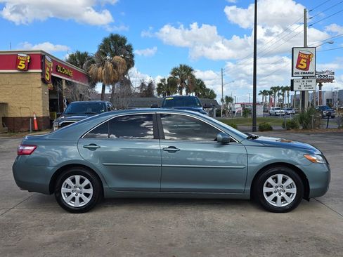 Used 2009 Toyota Camry XLE image 4