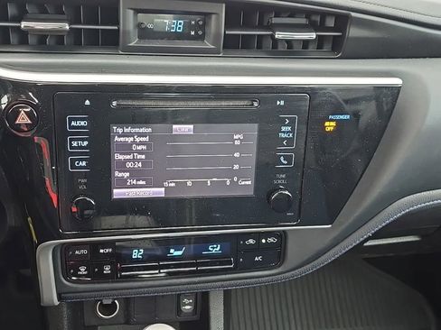 Used 2018 Toyota Corolla SE w/ Body Protection Package FWD image 17